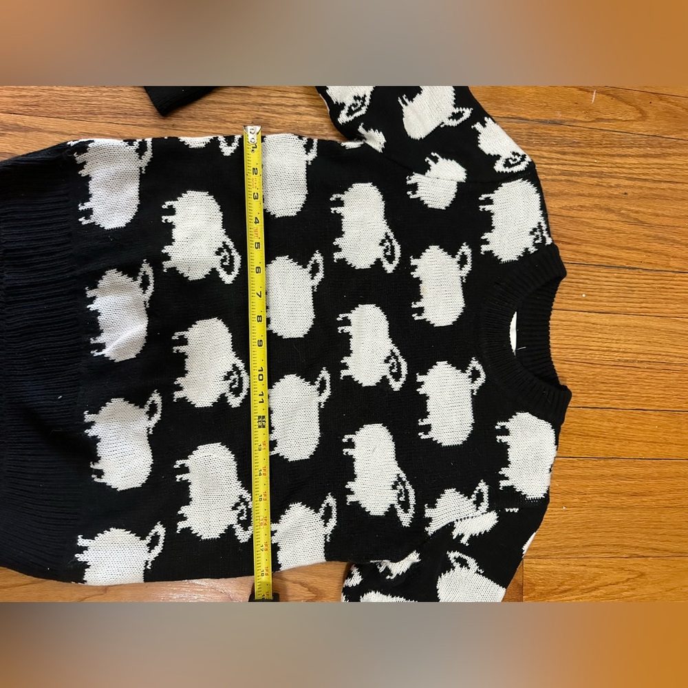 Black & White Sheep Motif Crewneck Sweater - Picture 2 of 8